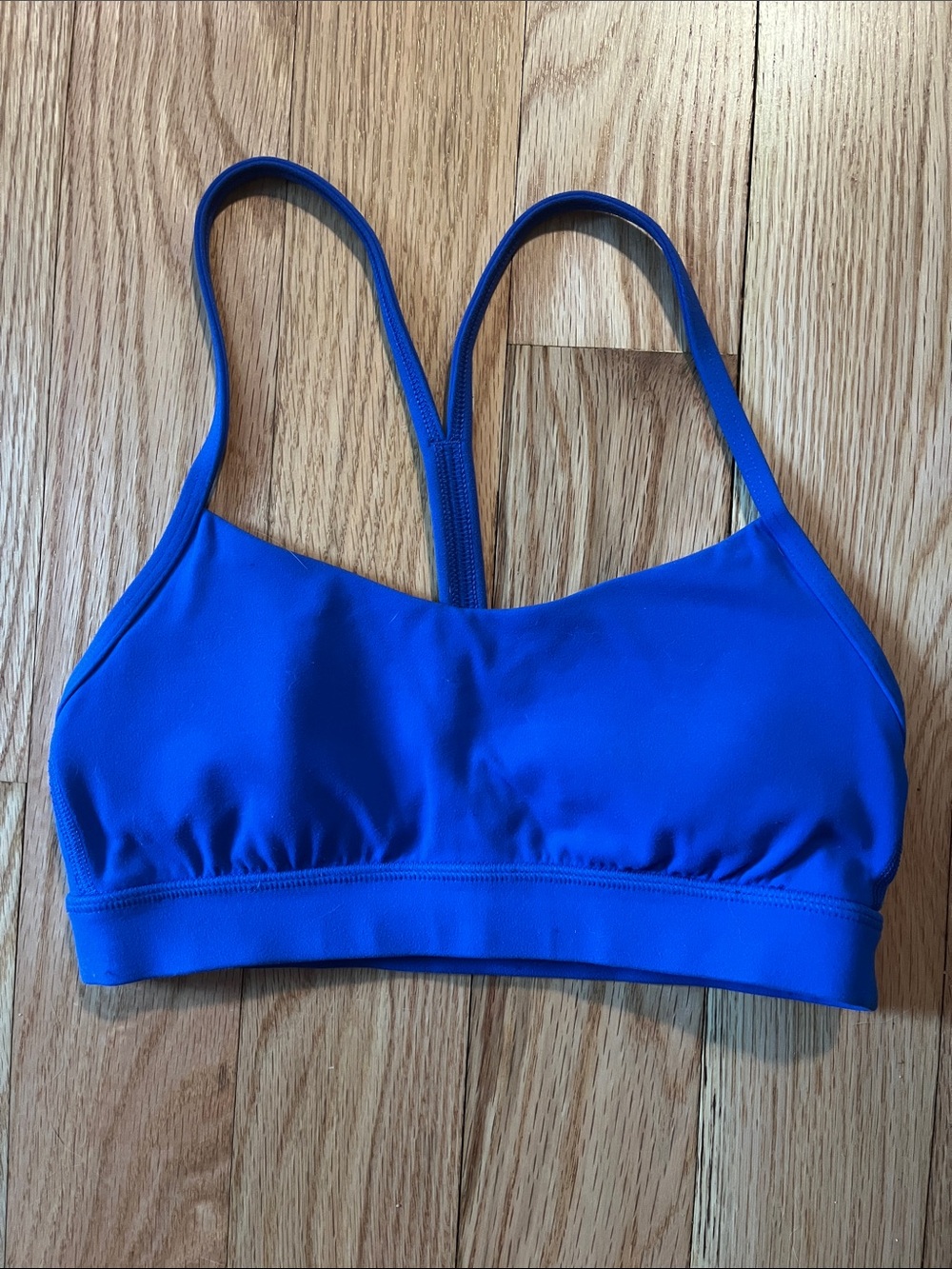 Lululemon Flow Y Cerulean Blue Sports Bra A-C Cups Light/Medium Support Size 4